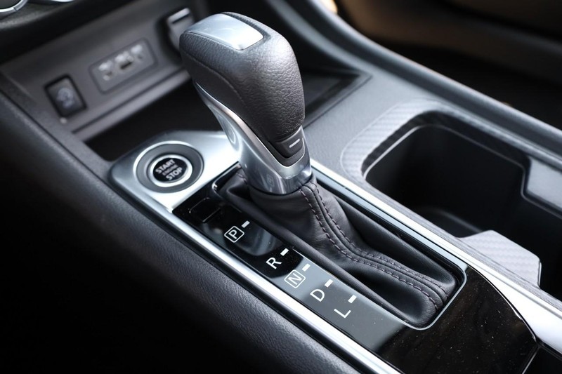 Nissan Sentra Vehicle Image 16