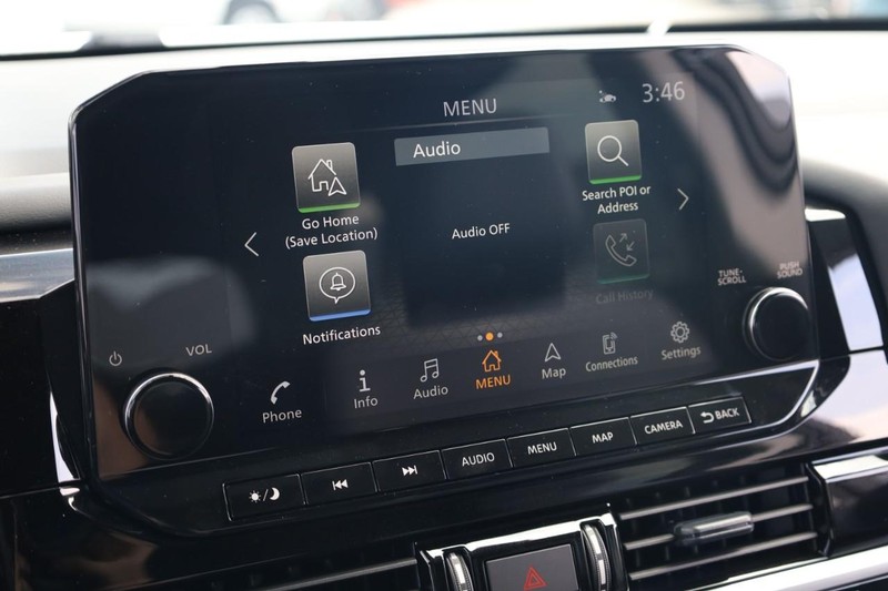 Nissan Pathfinder Vehicle Image 15