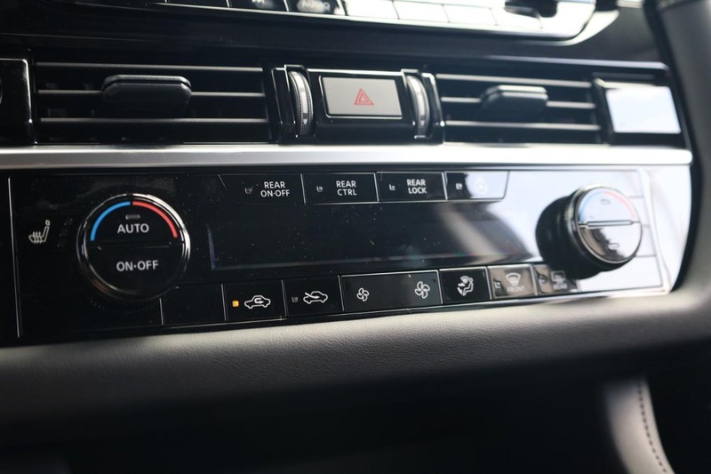 Nissan Pathfinder Vehicle Image 18