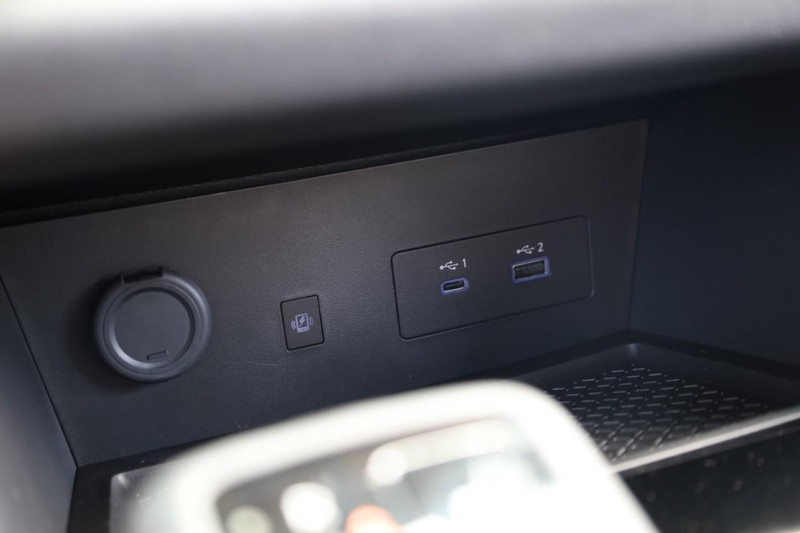 Nissan Pathfinder Vehicle Image 19