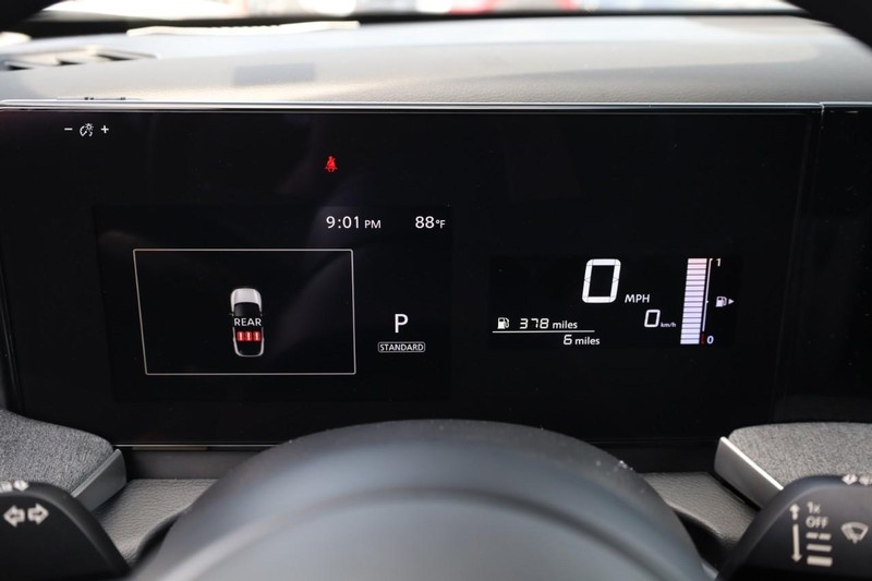Nissan Kicks Vehicle Image 10