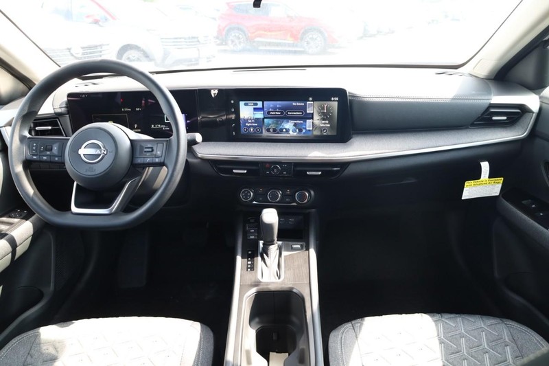 Nissan Kicks Vehicle Image 22