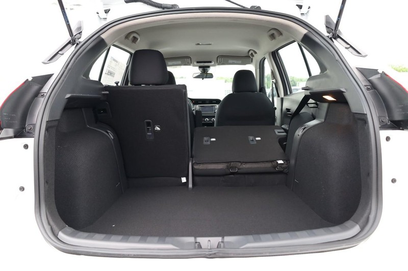 Nissan Kicks Play Vehicle Image 08