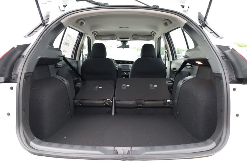 Nissan Kicks Play Vehicle Image 09