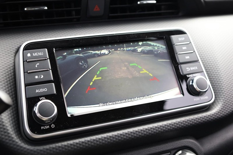 Nissan Kicks Play Vehicle Image 14
