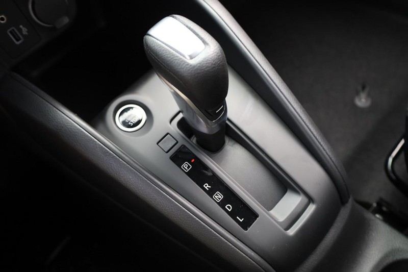 Nissan Kicks Play Vehicle Image 17