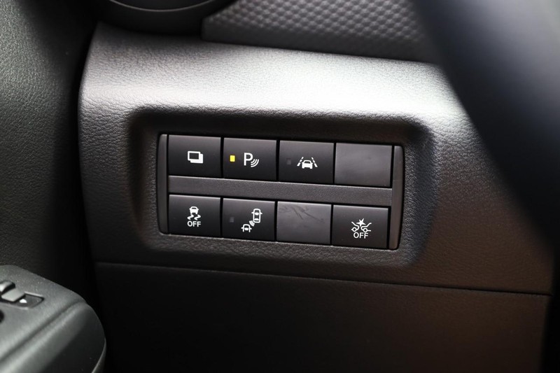 Nissan Kicks Play Vehicle Image 20