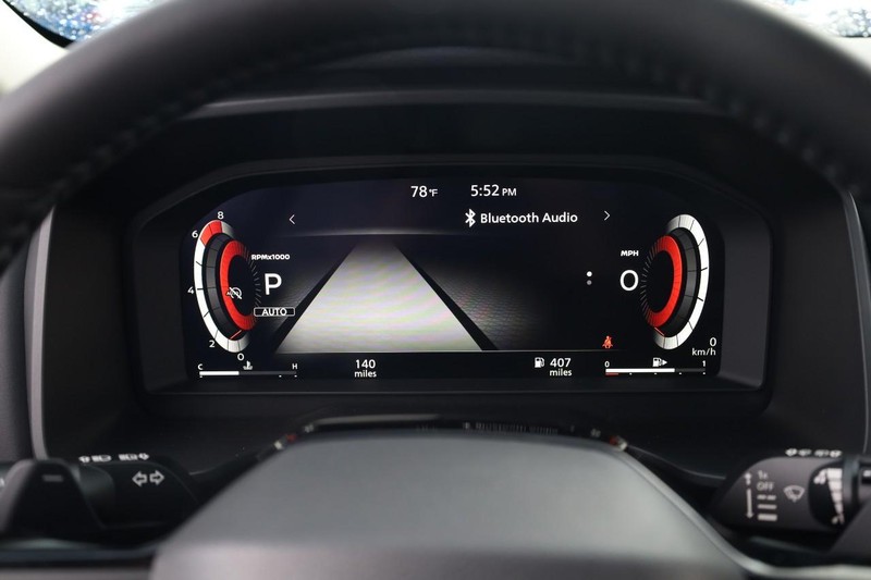 Nissan Rogue Vehicle Image 13