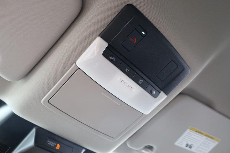 Nissan Rogue Vehicle Image 20