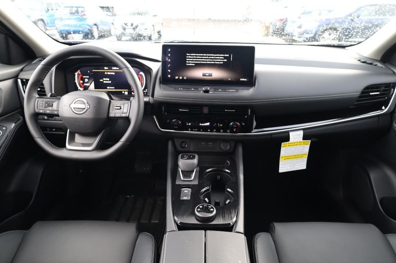 Nissan Rogue Vehicle Image 29