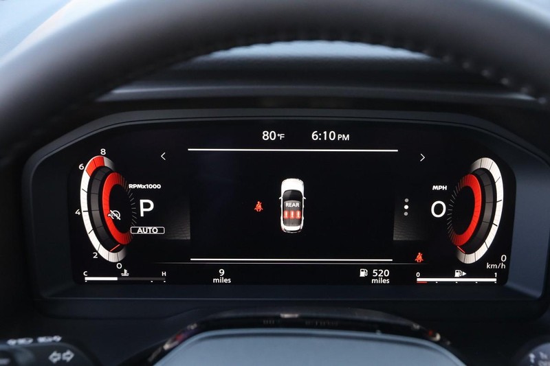 Nissan Rogue Vehicle Image 15