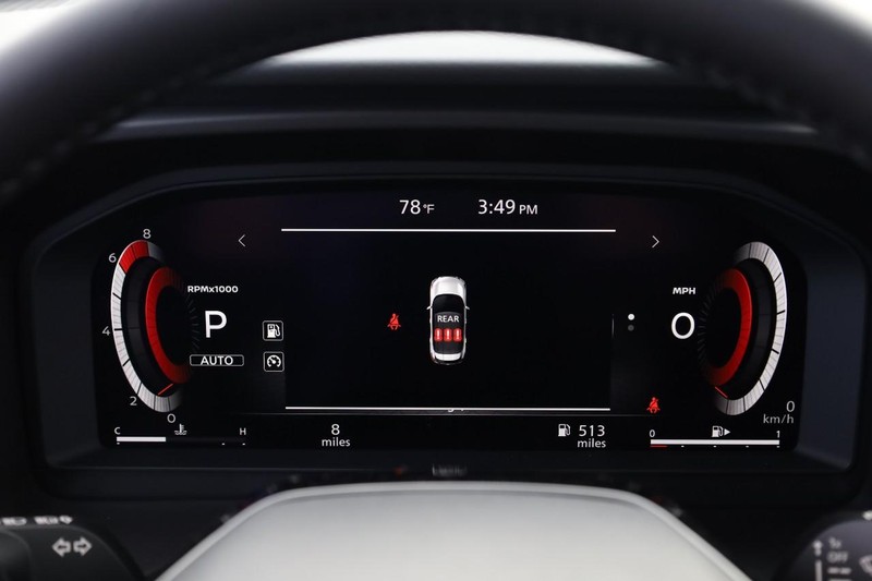 Nissan Rogue Vehicle Image 12