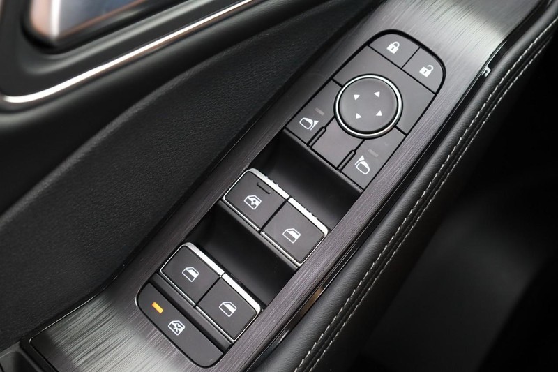 Nissan Rogue Vehicle Image 20