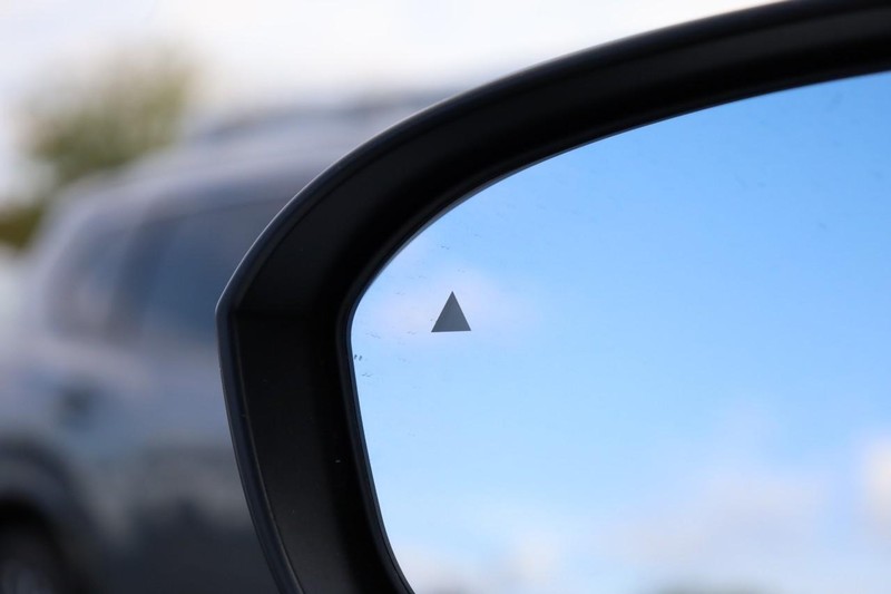 Nissan Rogue Vehicle Image 23