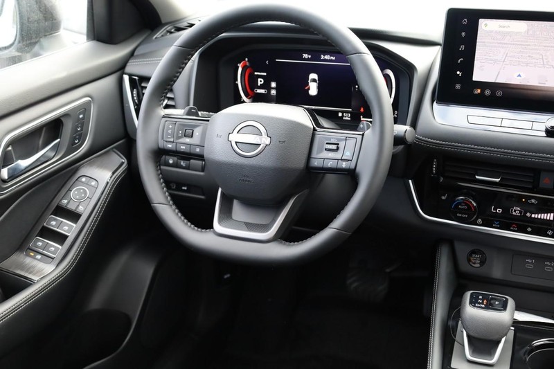 Nissan Rogue Vehicle Image 27