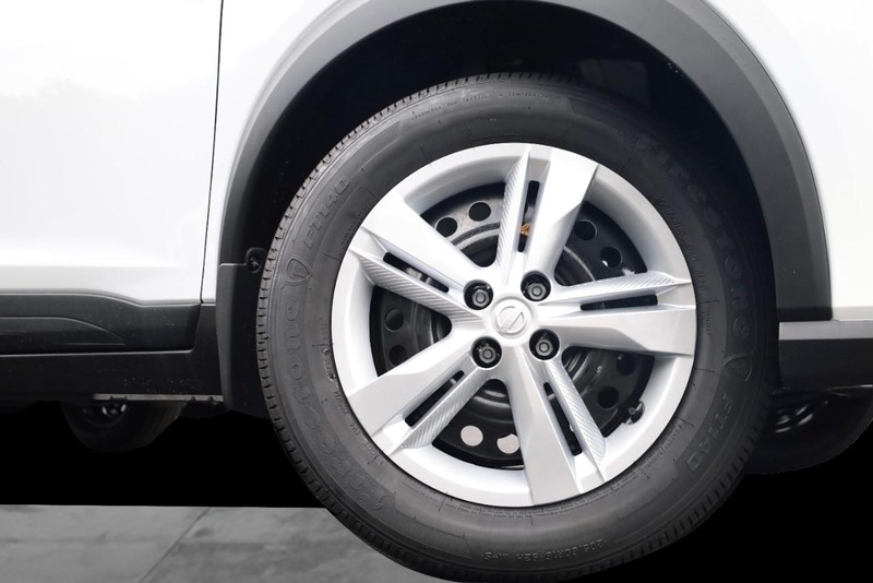 Nissan Kicks Play Vehicle Image 03