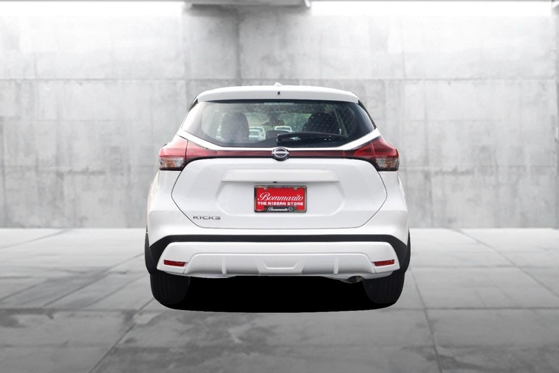 Nissan Kicks Play Vehicle Image 06