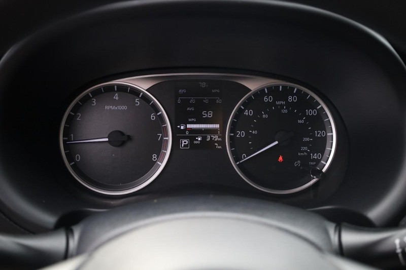 Nissan Kicks Play Vehicle Image 12
