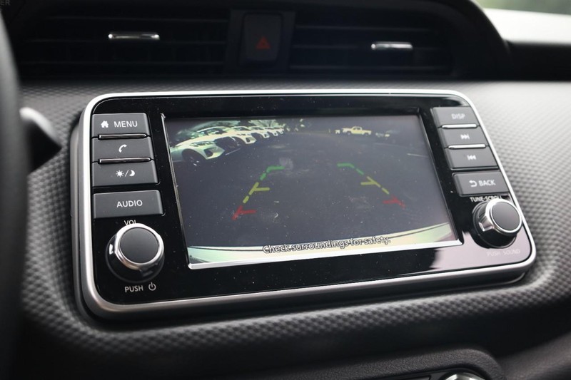 Nissan Kicks Play Vehicle Image 14