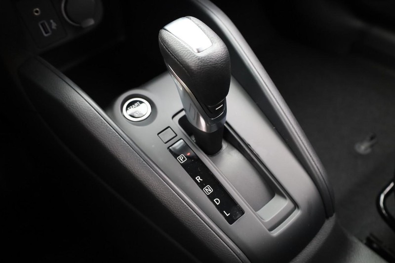 Nissan Kicks Play Vehicle Image 17