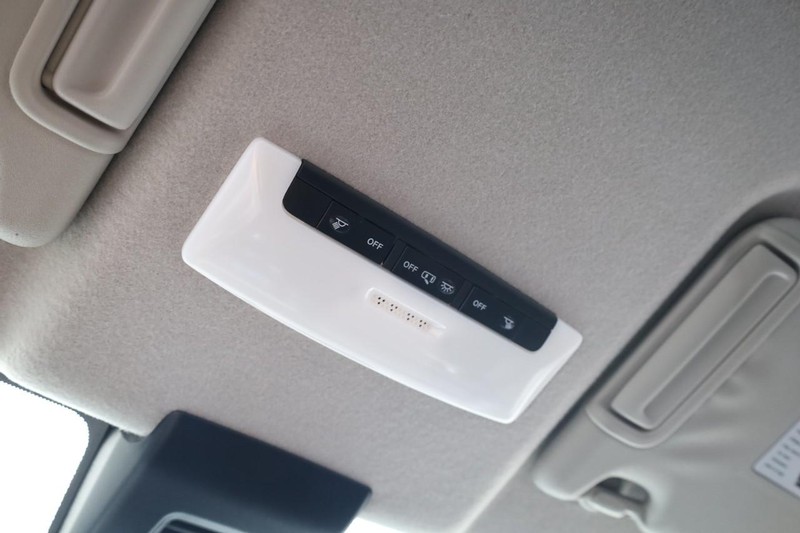 Nissan Kicks Play Vehicle Image 18