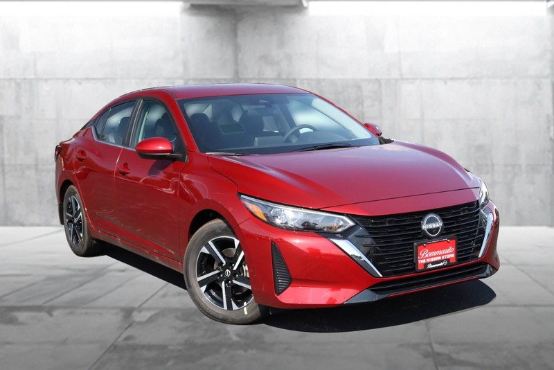 Nissan Sentra Vehicle Image 02