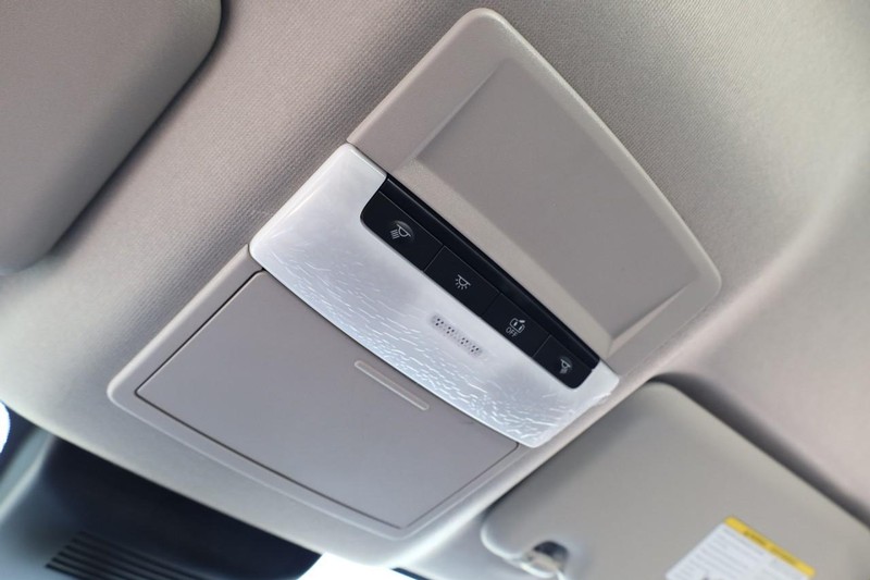 Nissan Sentra Vehicle Image 17