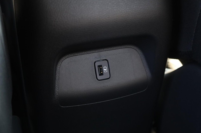 Nissan Sentra Vehicle Image 21