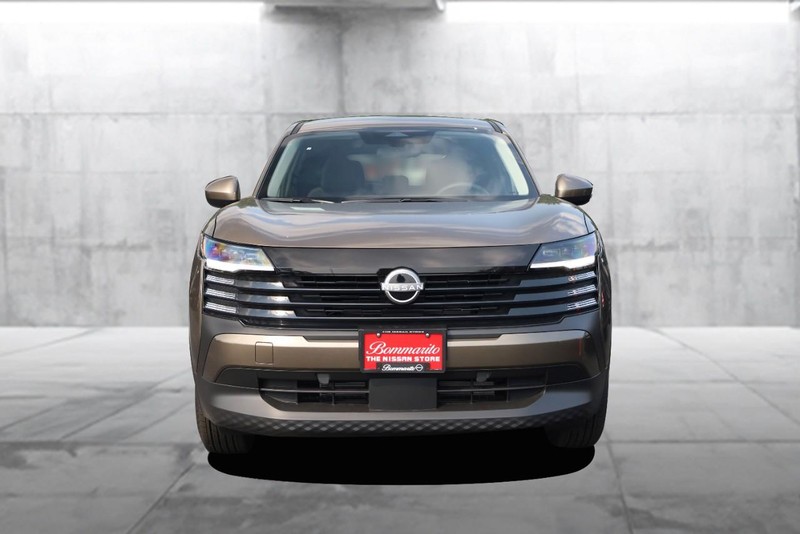 Nissan Kicks Vehicle Image 04