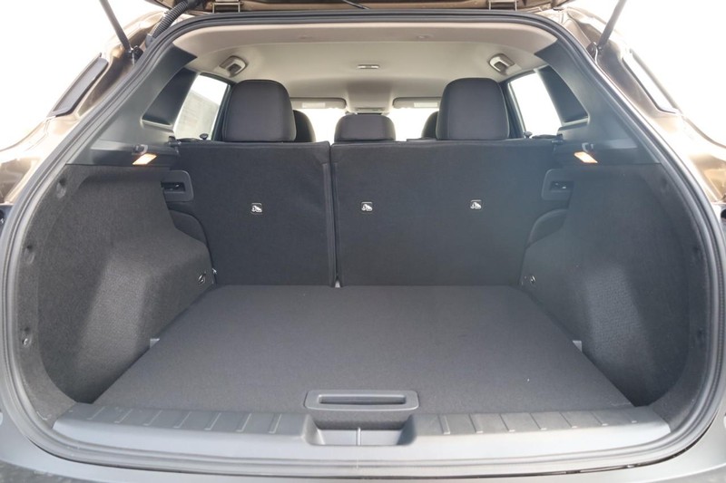 Nissan Kicks Vehicle Image 07