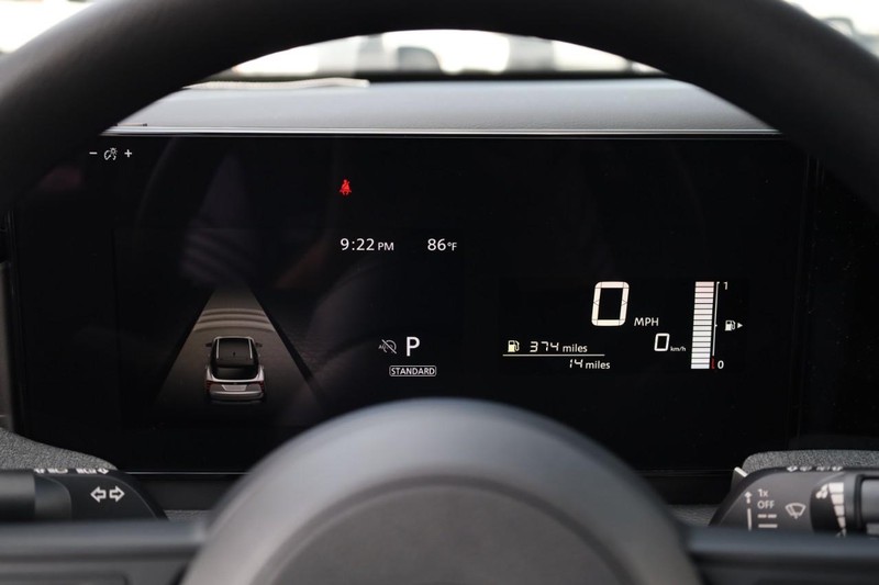 Nissan Kicks Vehicle Image 10
