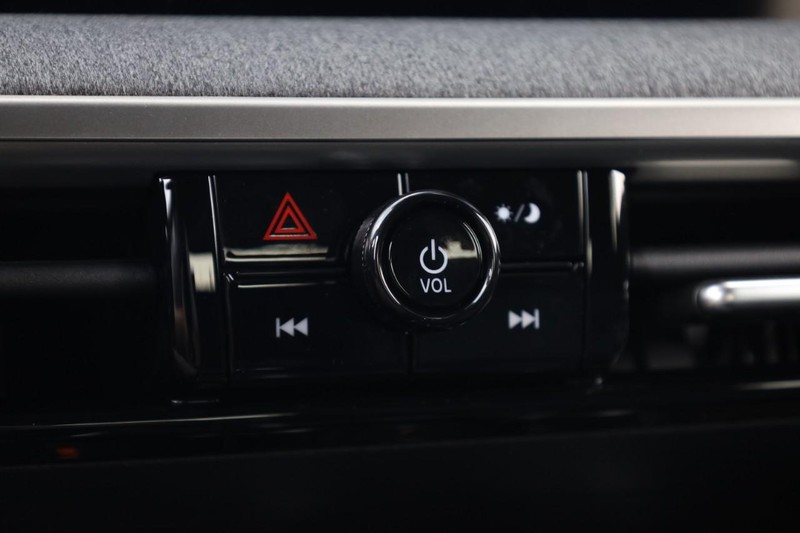 Nissan Kicks Vehicle Image 13
