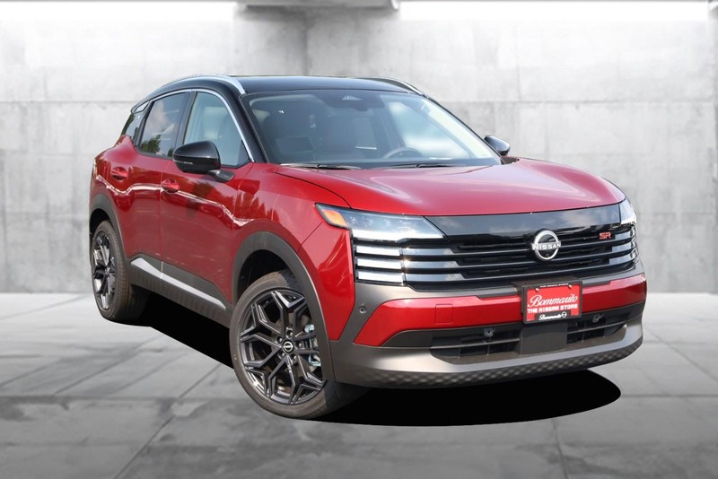 Nissan Kicks Vehicle Image 02