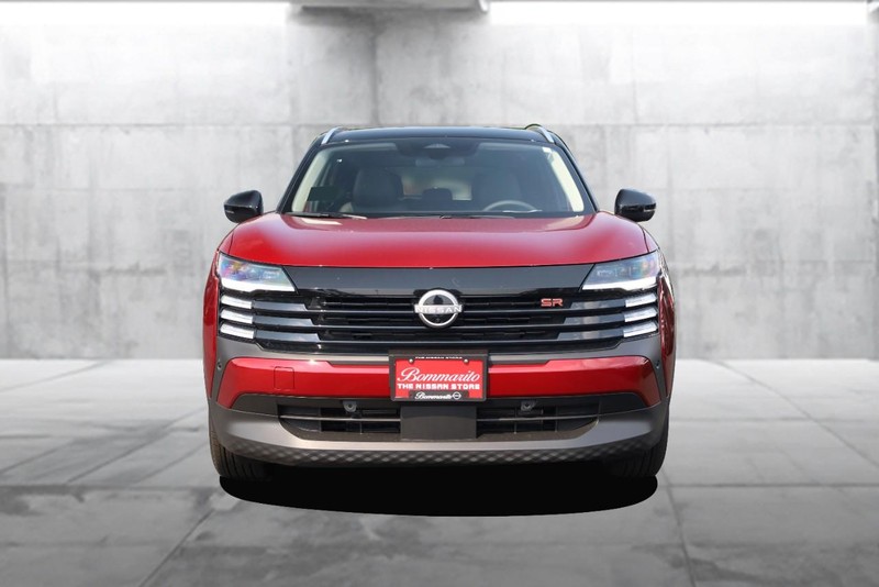 Nissan Kicks Vehicle Image 04