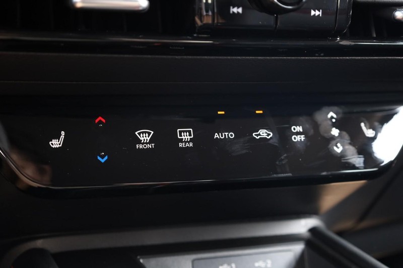 Nissan Kicks Vehicle Image 14