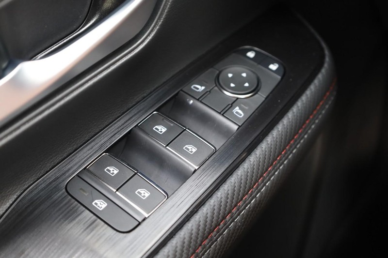 Nissan Kicks Vehicle Image 18