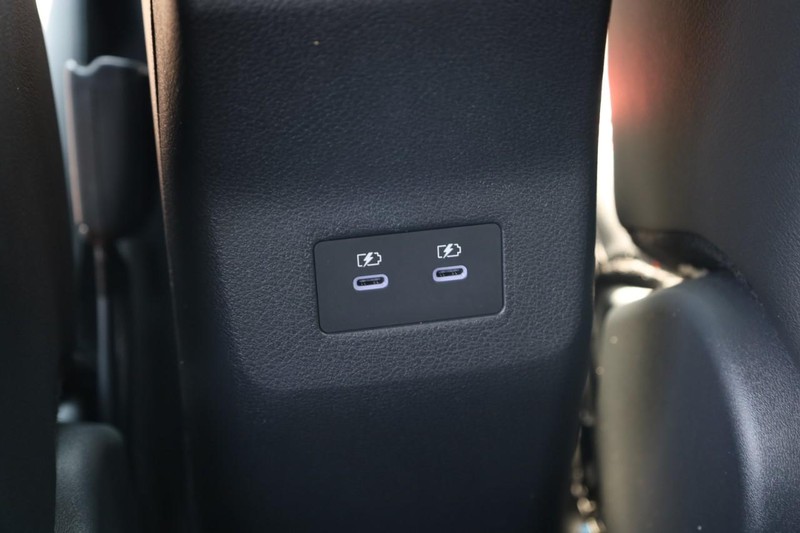 Nissan Kicks Vehicle Image 22