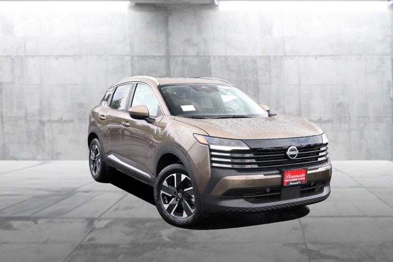 Nissan Kicks Vehicle Image 02