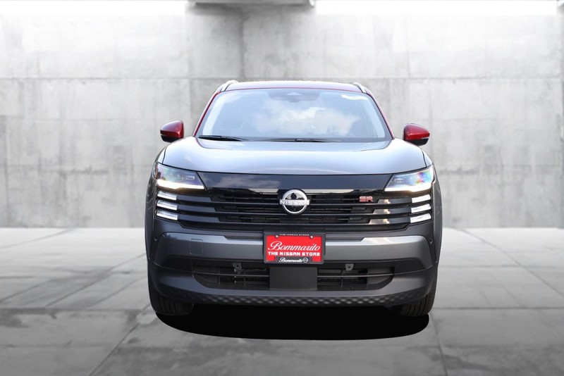 Nissan Kicks Vehicle Image 04