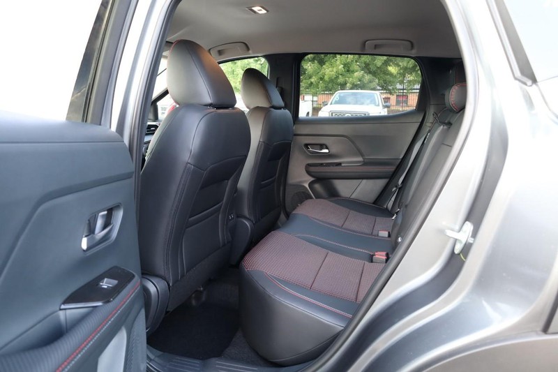 Nissan Kicks Vehicle Image 23