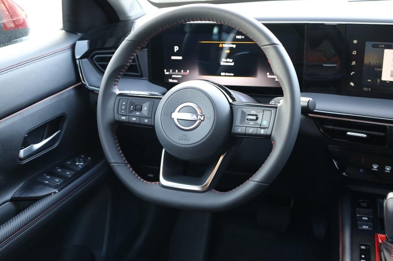 Nissan Kicks Vehicle Image 26
