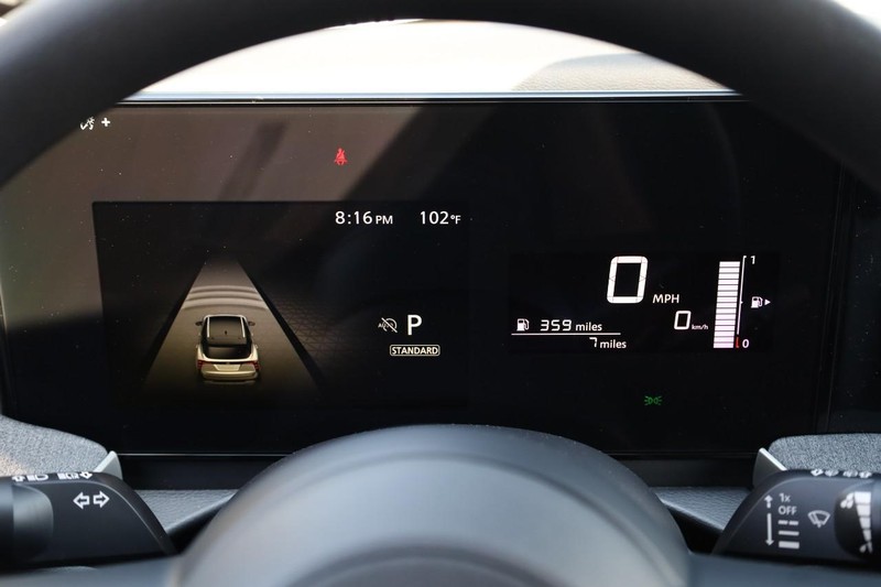 Nissan Kicks Vehicle Image 12