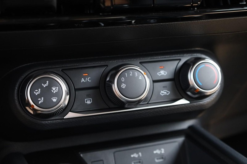 Nissan Kicks Vehicle Image 16