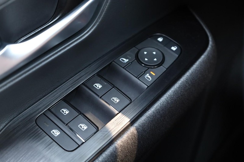 Nissan Kicks Vehicle Image 20