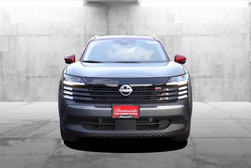 Nissan Kicks Vehicle Image 04