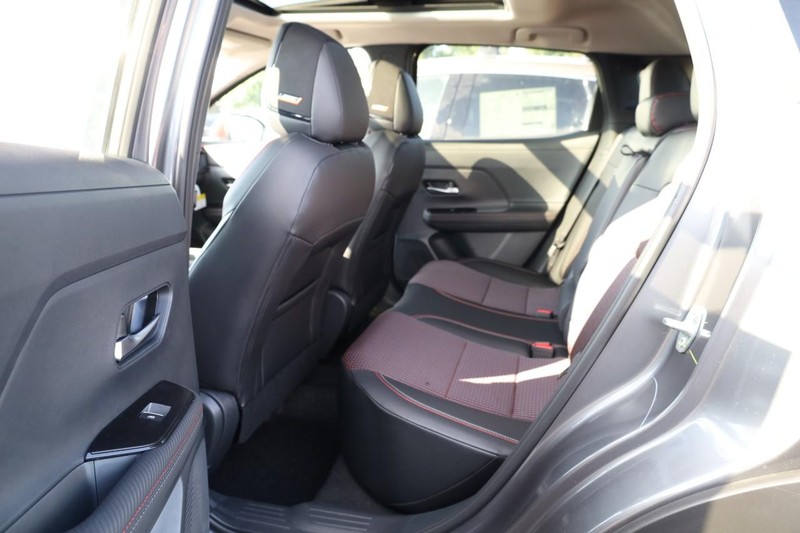 Nissan Kicks Vehicle Image 24