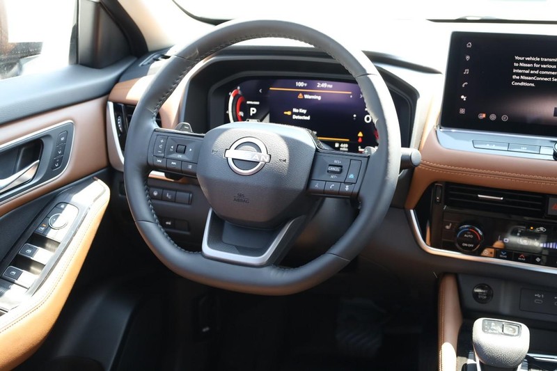 Nissan Rogue Vehicle Image 30