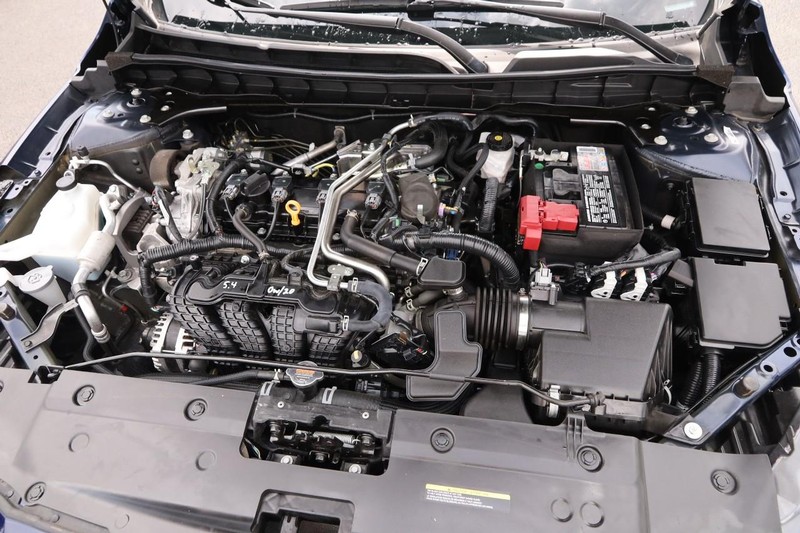 Nissan Altima Vehicle Image 26