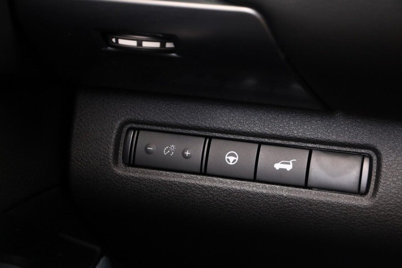 Nissan Pathfinder Vehicle Image 22
