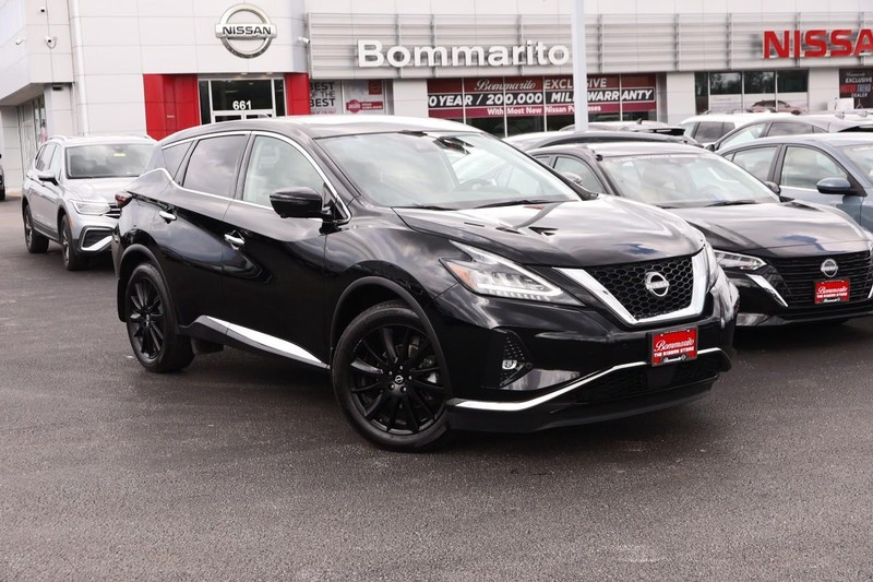 Nissan Murano Vehicle Image 02